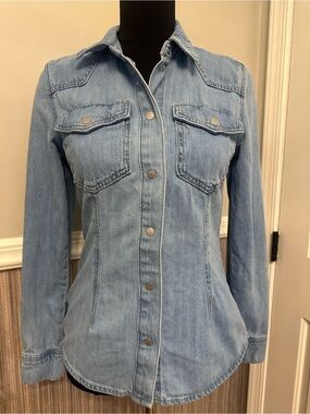 Universal Thread Denim Shacket Size 4 Light Wash Snap Front Western Shirt Jacket